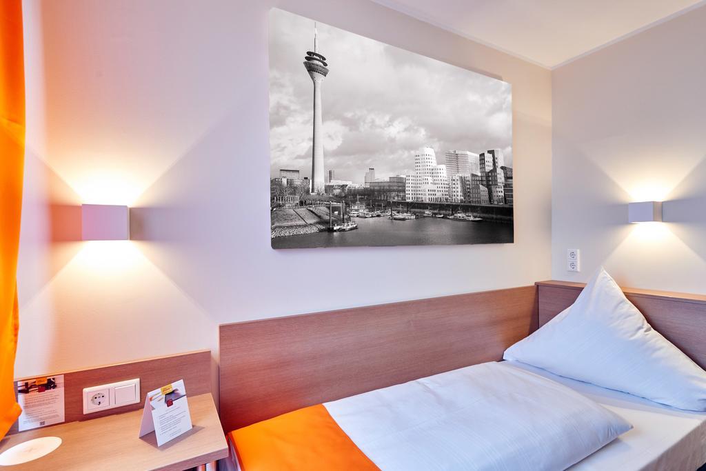 Mcdreams Hotel Wuppertal City Extérieur photo